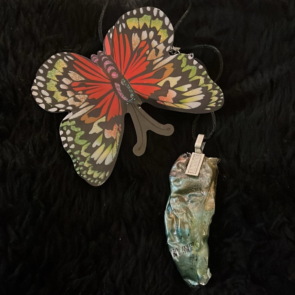 Handmade Reversible Necklace - Picture 2 of 16
